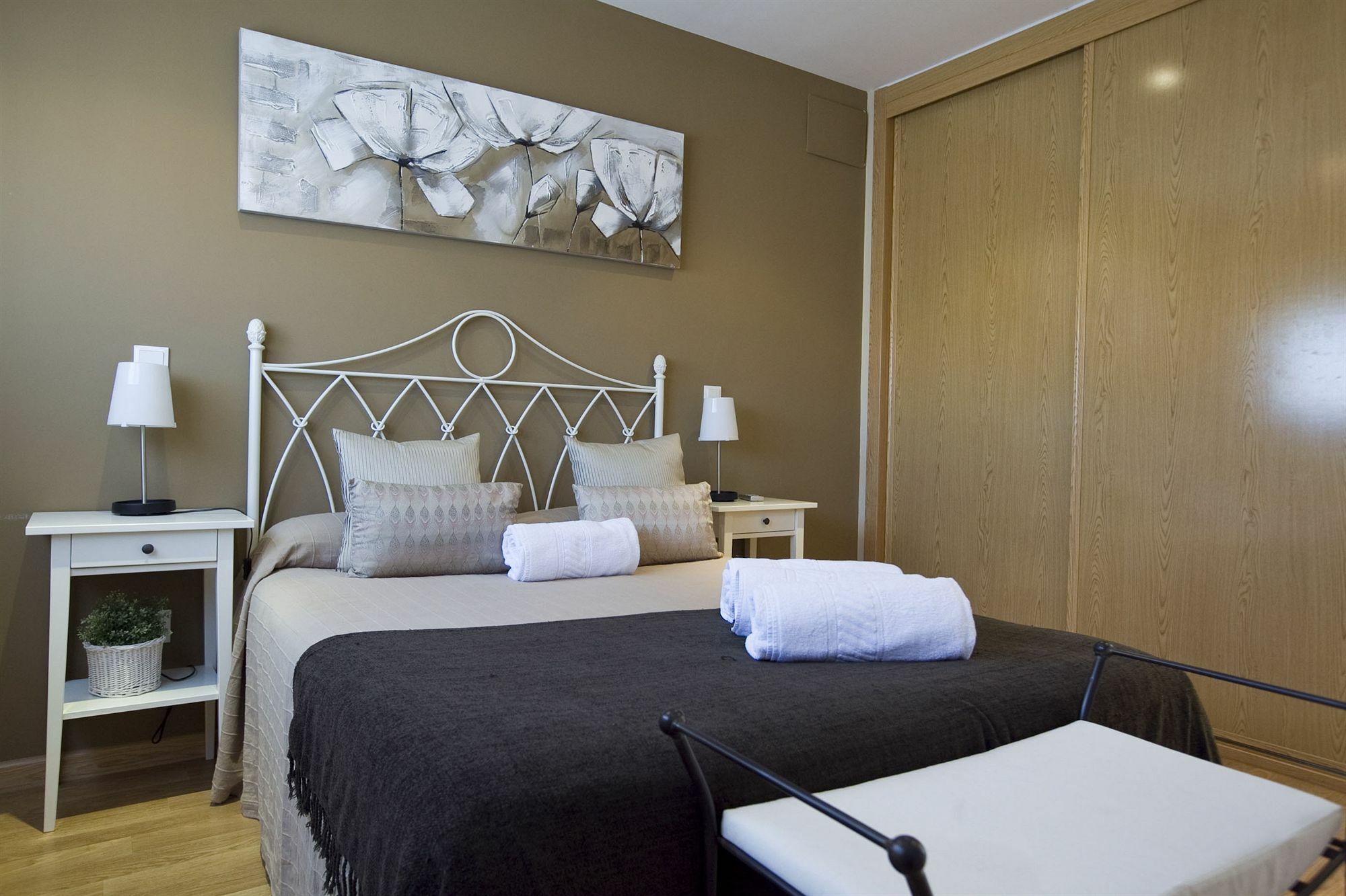 Apartamentos Apr Numancia Μαδρίτη Εξωτερικό φωτογραφία